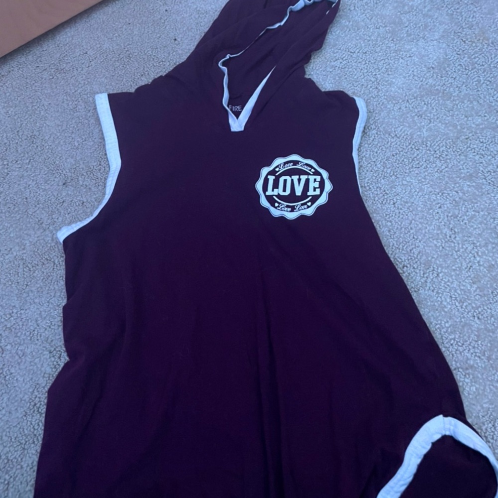 I’m selling this because it no longer fits in good condition though!